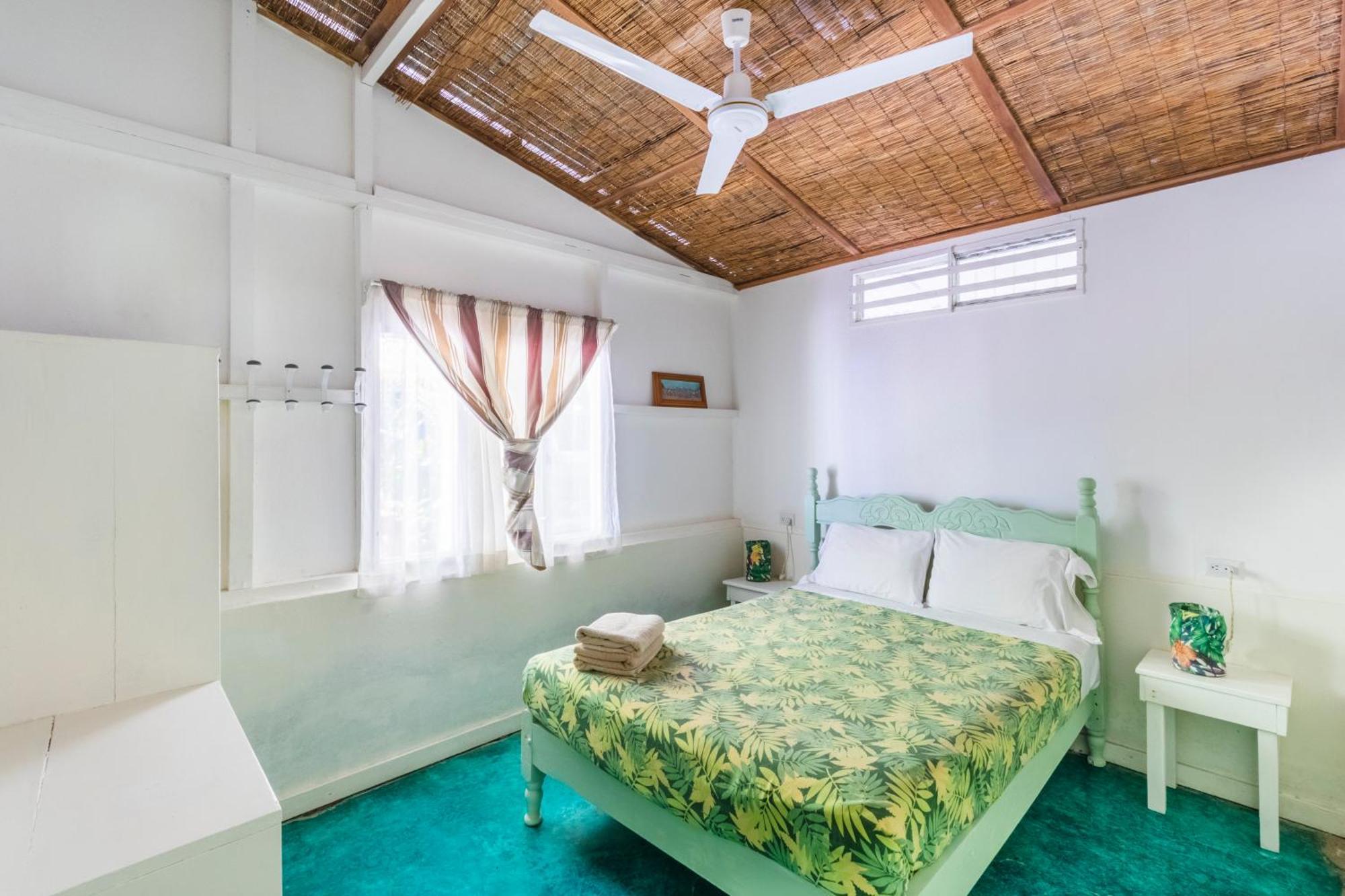 Bajo El Arbol B&B Playa Santa Teresa  Ngoại thất bức ảnh